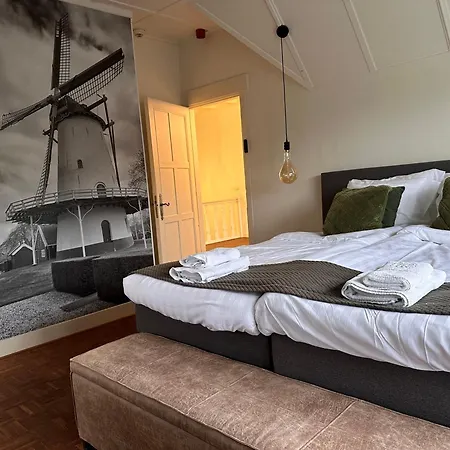 Bed And Breakfast Goes-3